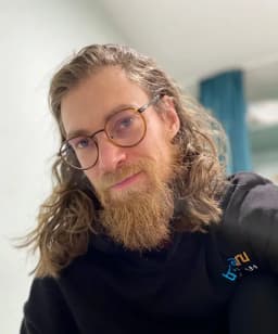 Максим Кайнер