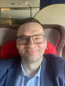 Анатолий Иванов